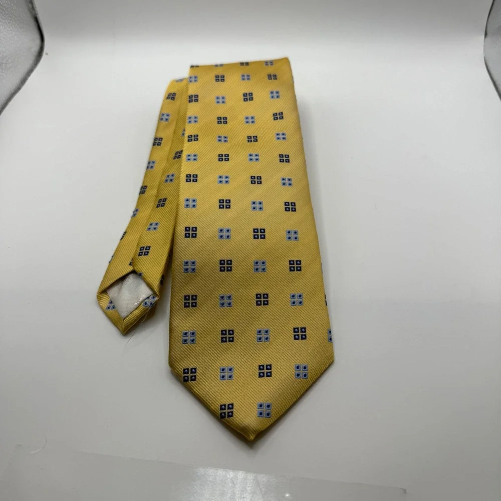 Brooks Brothers‎ 346 Men's pure Silk Necktie Gold Blue Geometric Pattern 3.25